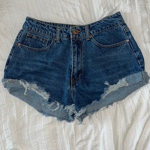 Size 29 shorts Forever 21